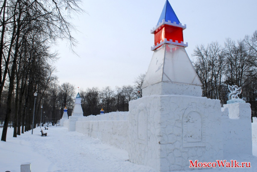 Стены снежного кремля